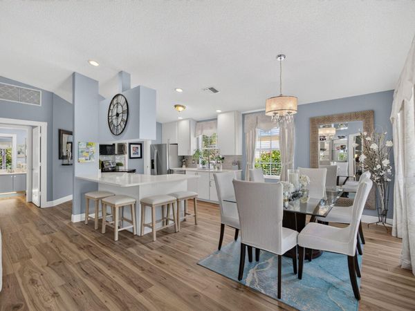 4089 Old Oak Drive, Palm Beach Gardens, FL 33410