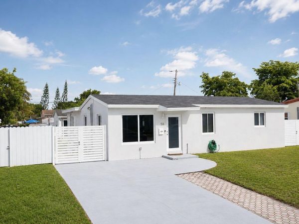 511 N 69th Way, Hollywood, FL 33024