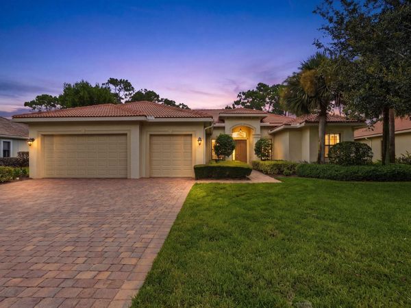 2553 NW CRYSTAL LAKE Drive NW, Jensen Beach, FL 34957