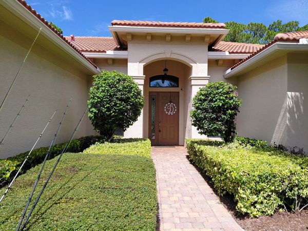 2553 NW CRYSTAL LAKE Drive NW, Jensen Beach, FL 34957
