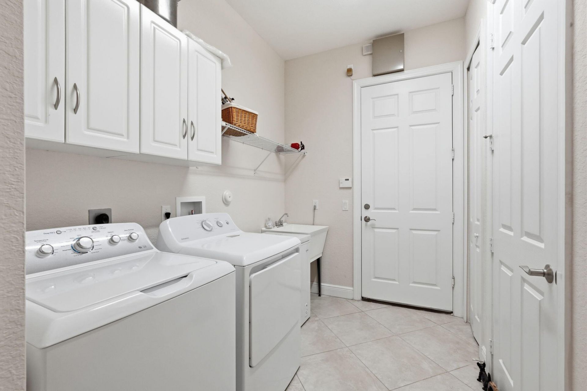 2553 NW Crystal Lake Drive Nw, Jensen Beach, FL 34957 Photo