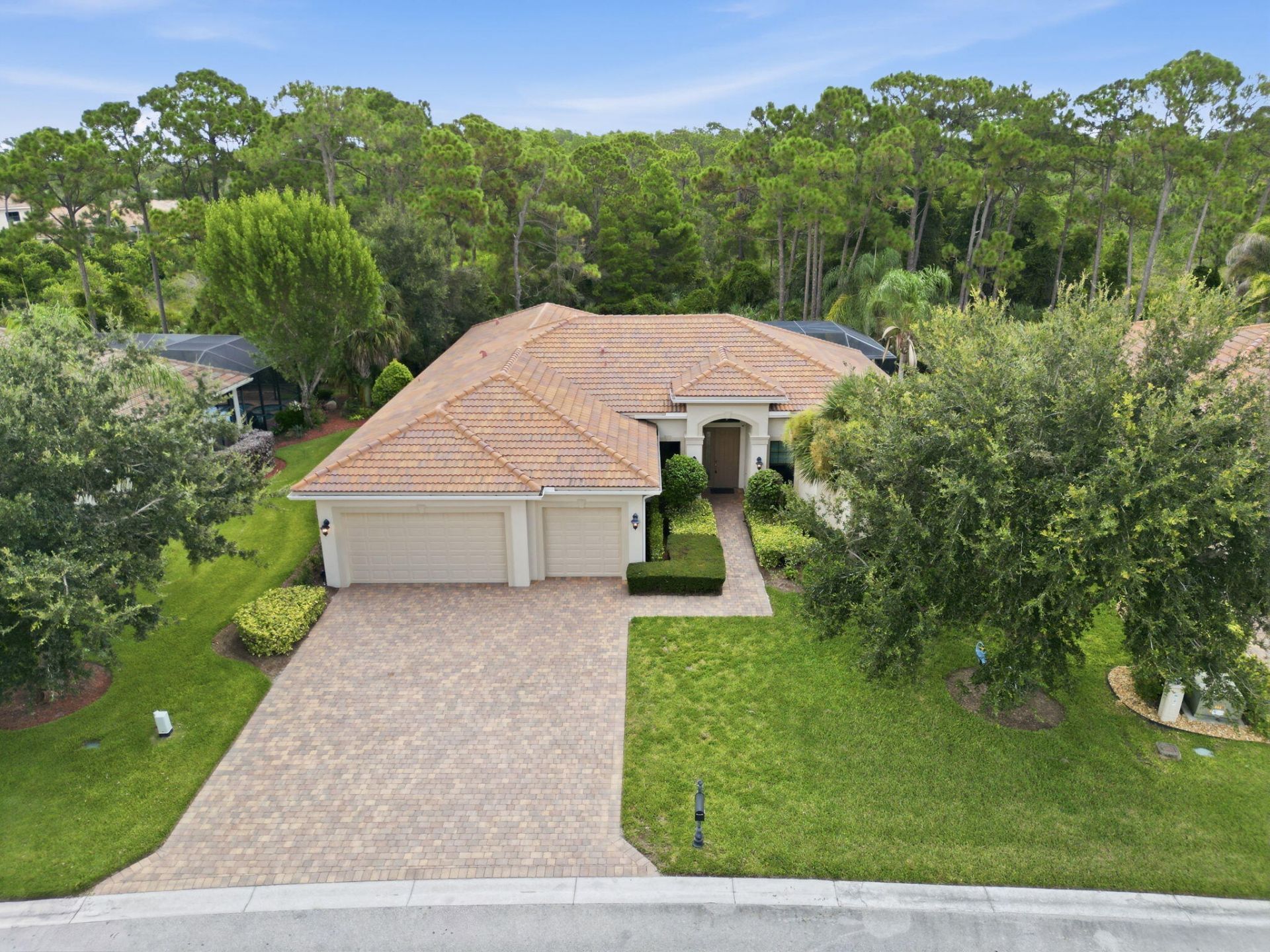 2553 NW Crystal Lake Drive Nw, Jensen Beach, FL 34957 Photo