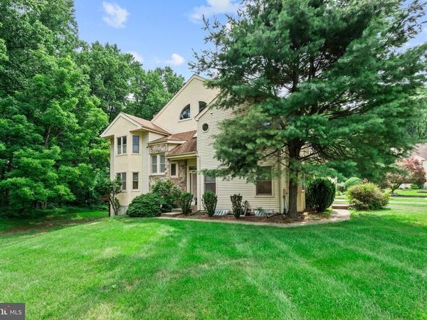 256 SYCAMORE CIRCLE , FEASTERVILLE TREVOSE, PA 19053