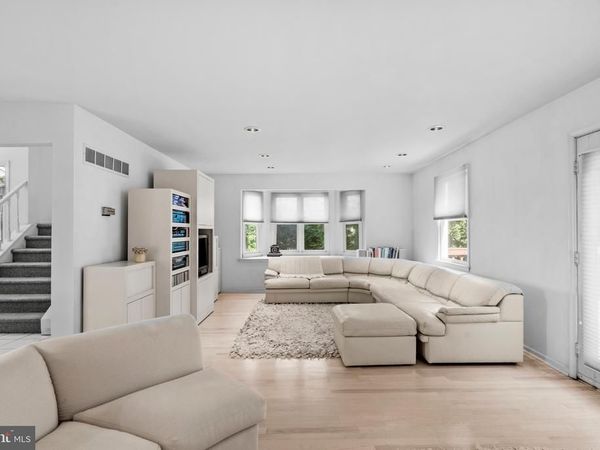 256 SYCAMORE CIRCLE, FEASTERVILLE TREVOSE, PA 19053