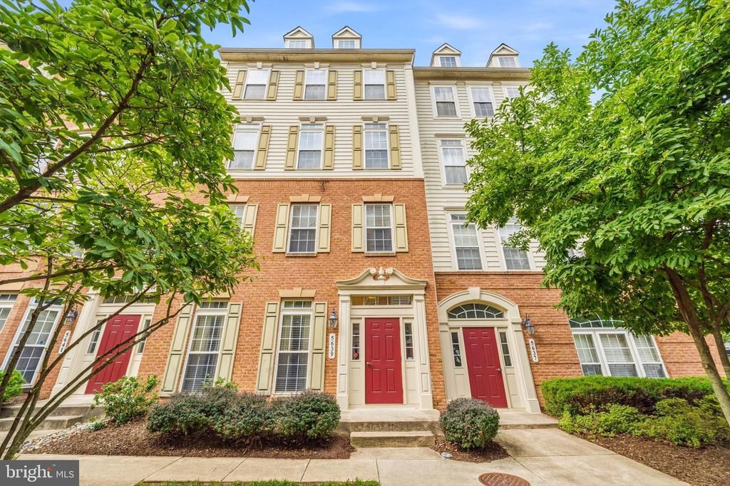 5639 Harrington Falls Lane, Unit G, Alexandria, VA 22312 Main Photo