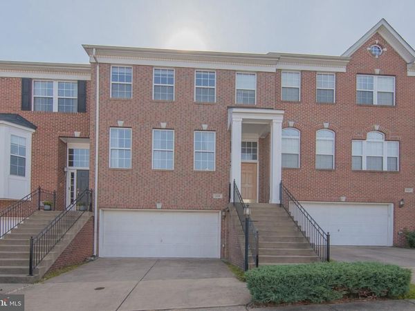 836 REVELSTORE SQUARE NE, LEESBURG, VA 20176