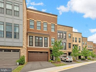 23094 SULLIVANS COVE SQUARE, ASHBURN, VA 20148