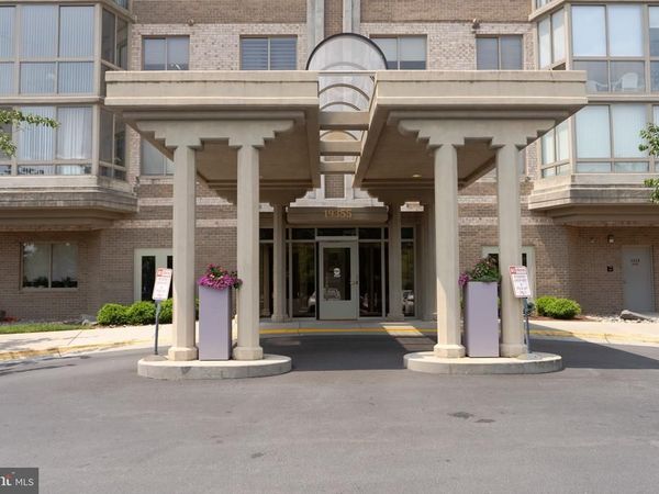 19355 CYPRESS RIDGE TERRACE, Unit 905, LEESBURG, VA 20176