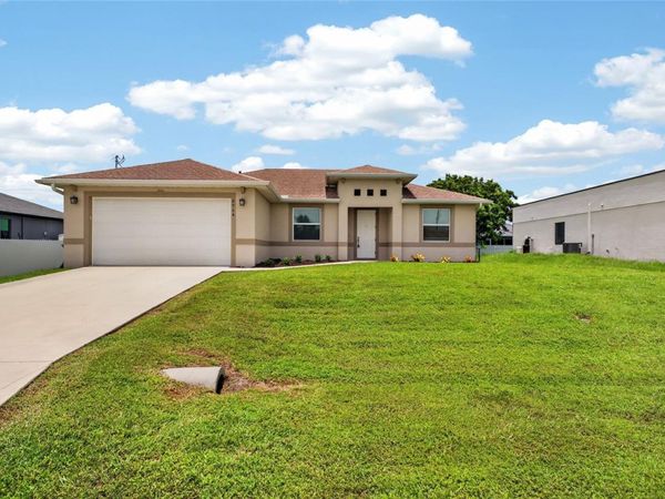 2714 NW 1ST PLACE , CAPE CORAL, FL 33993