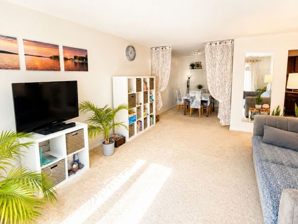 1026 Castilian Court , Unit 207, Glenview, IL 60025