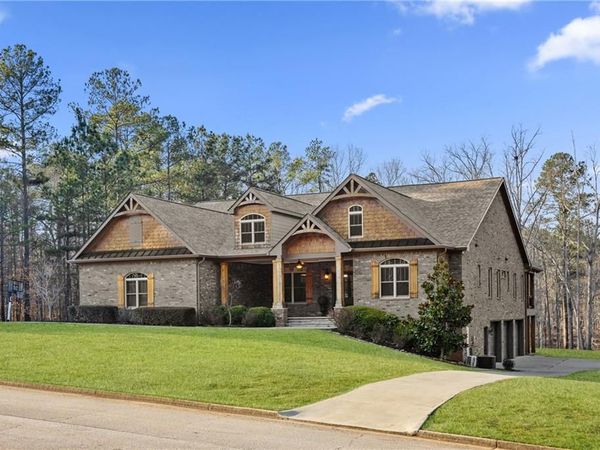 407 Saint Regis Drive , Oxford, GA 30054