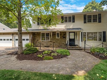 125 Northwood Way , Camillus, NY 13031