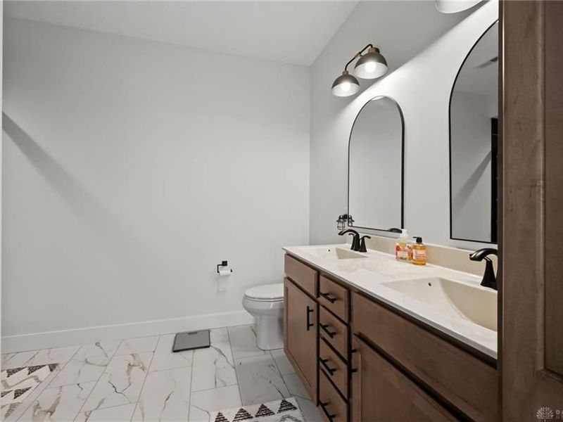 819 Brookwood Circle, Tipp City, OH 45371 Photo 37