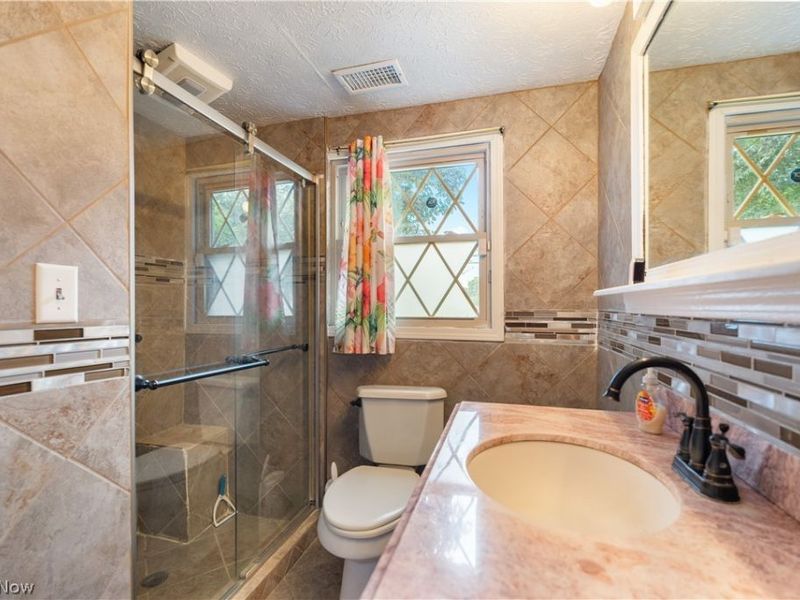 1977 Massillon Road, Akron, OH 44312 Photo 18