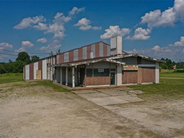 4330 State Route 14 , Ravenna, OH 44266