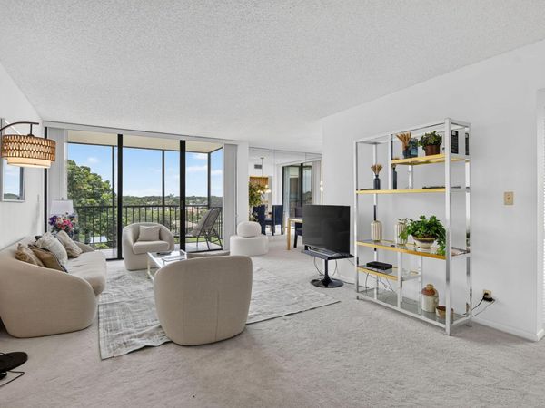 6895 Willow Wood Drive, Unit 1065, Boca Raton, FL 33434