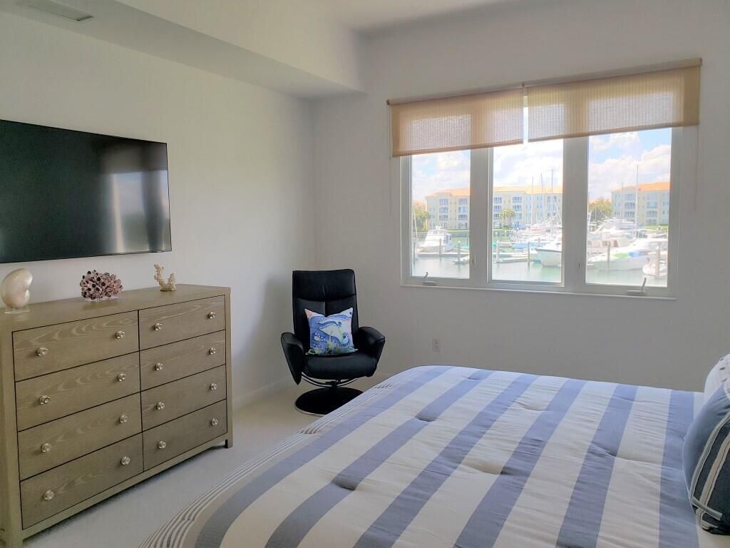10 Harbour Isle Drive E, Unit 204, Fort Pierce, FL 34949 Photo