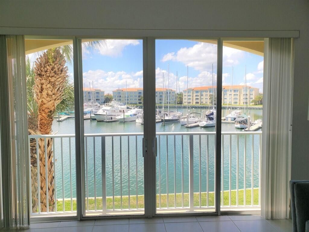 10 Harbour Isle Drive E, Unit 204, Fort Pierce, FL 34949 Photo