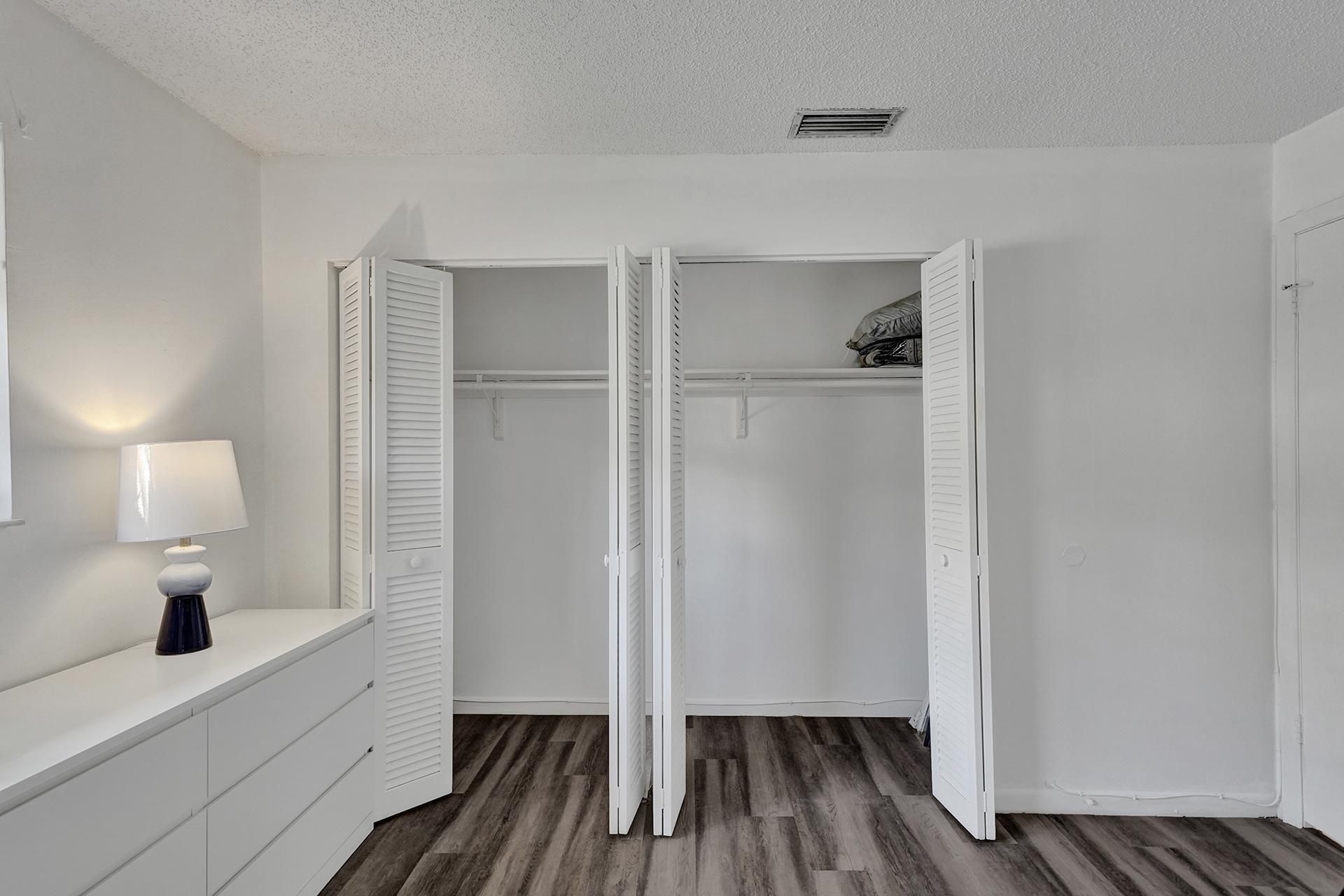 1115 NE 1st Court, Unit B, Hallandale Beach, FL 33009 Photo