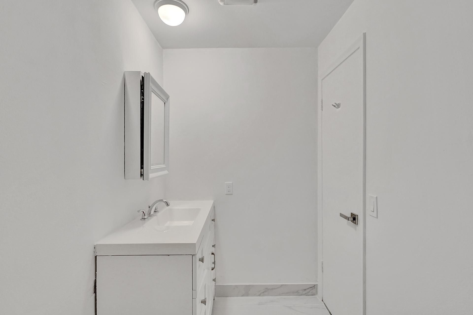 1115 NE 1st Court, Unit B, Hallandale Beach, FL 33009 Photo