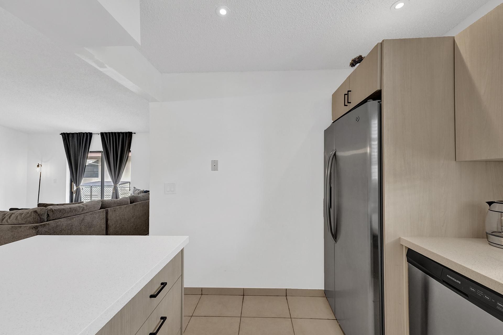 1115 NE 1st Court, Unit B, Hallandale Beach, FL 33009 Photo