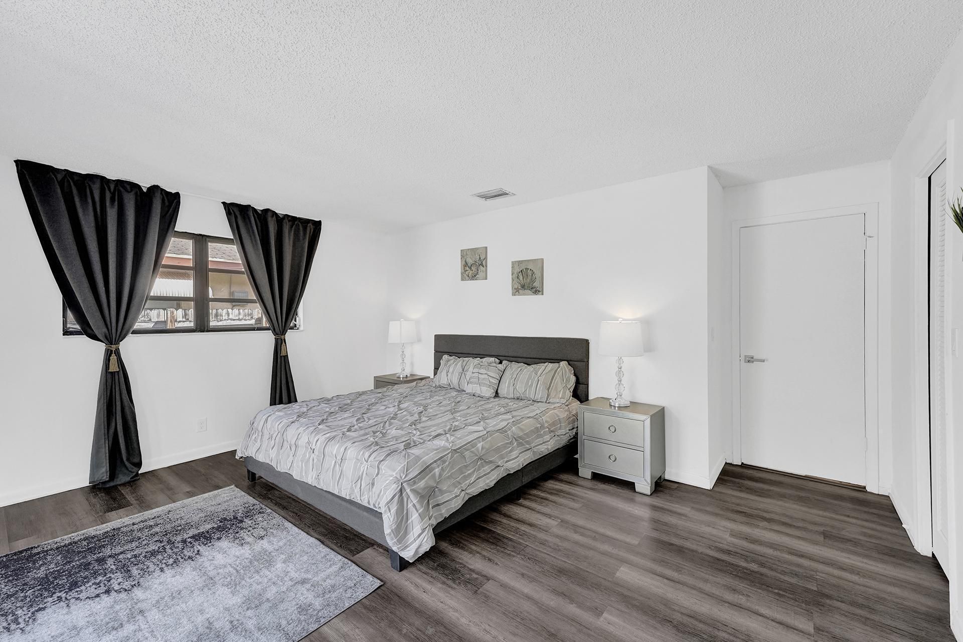 1115 NE 1st Court, Unit B, Hallandale Beach, FL 33009 Photo