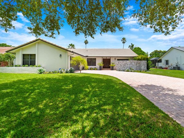 9235 NW 1st Street, Coral Springs, FL 33071