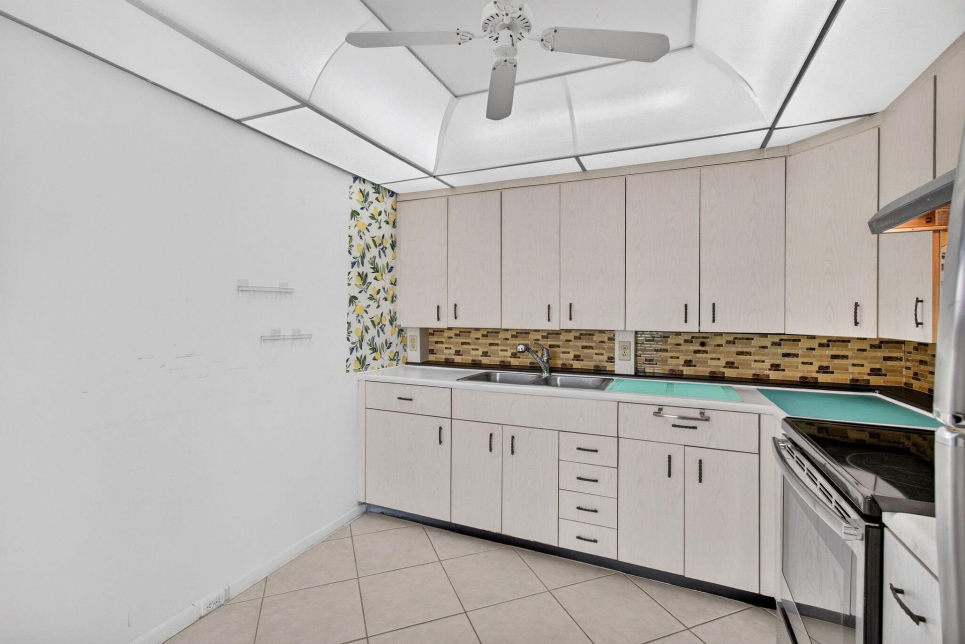4039 Hythe C, Boca Raton, FL 33434 Photo