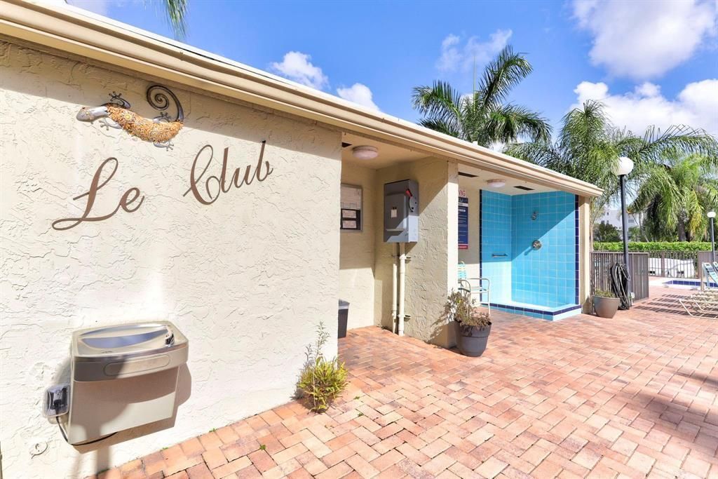2202 S Cypress Bend Drive, Unit 801, Pompano Beach, FL 33069 Photo