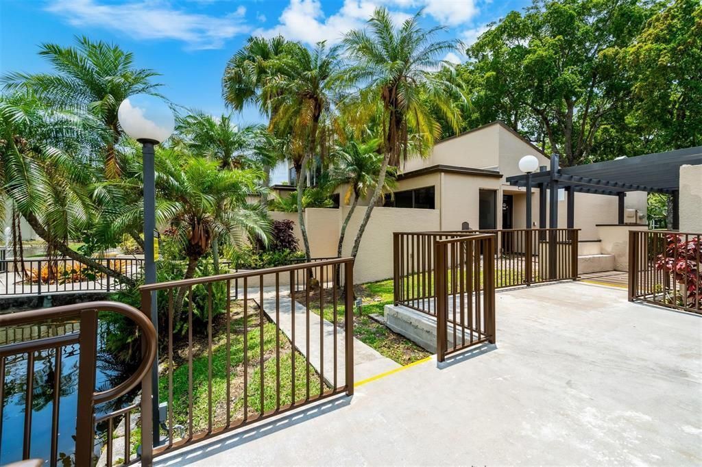 2202 S Cypress Bend Drive, Unit 801, Pompano Beach, FL 33069 Photo