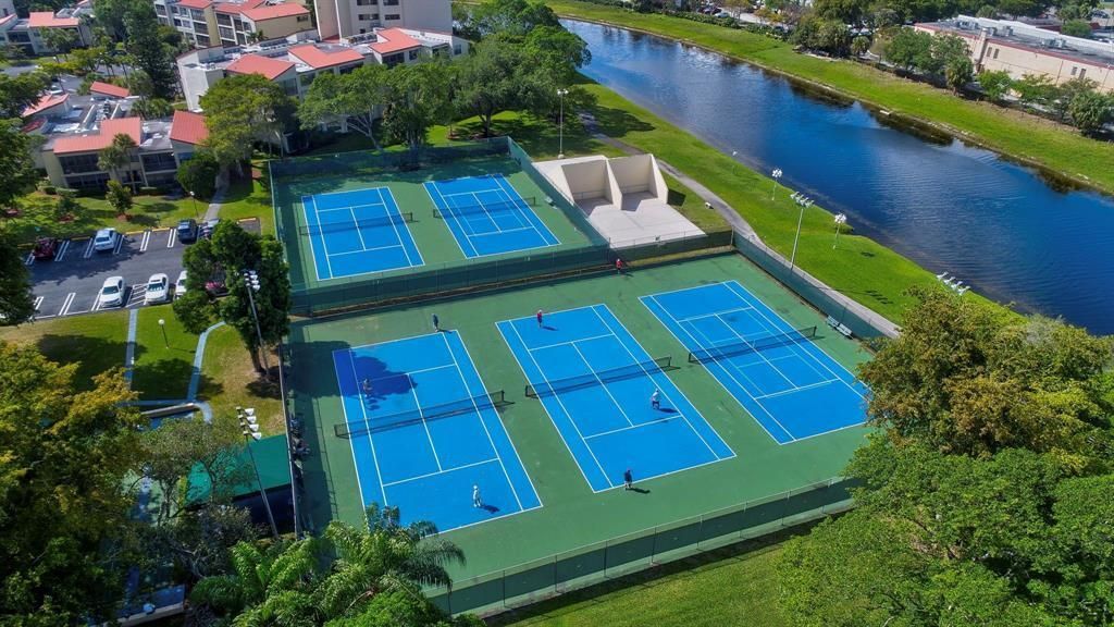 2202 S Cypress Bend Drive, Unit 801, Pompano Beach, FL 33069 Photo