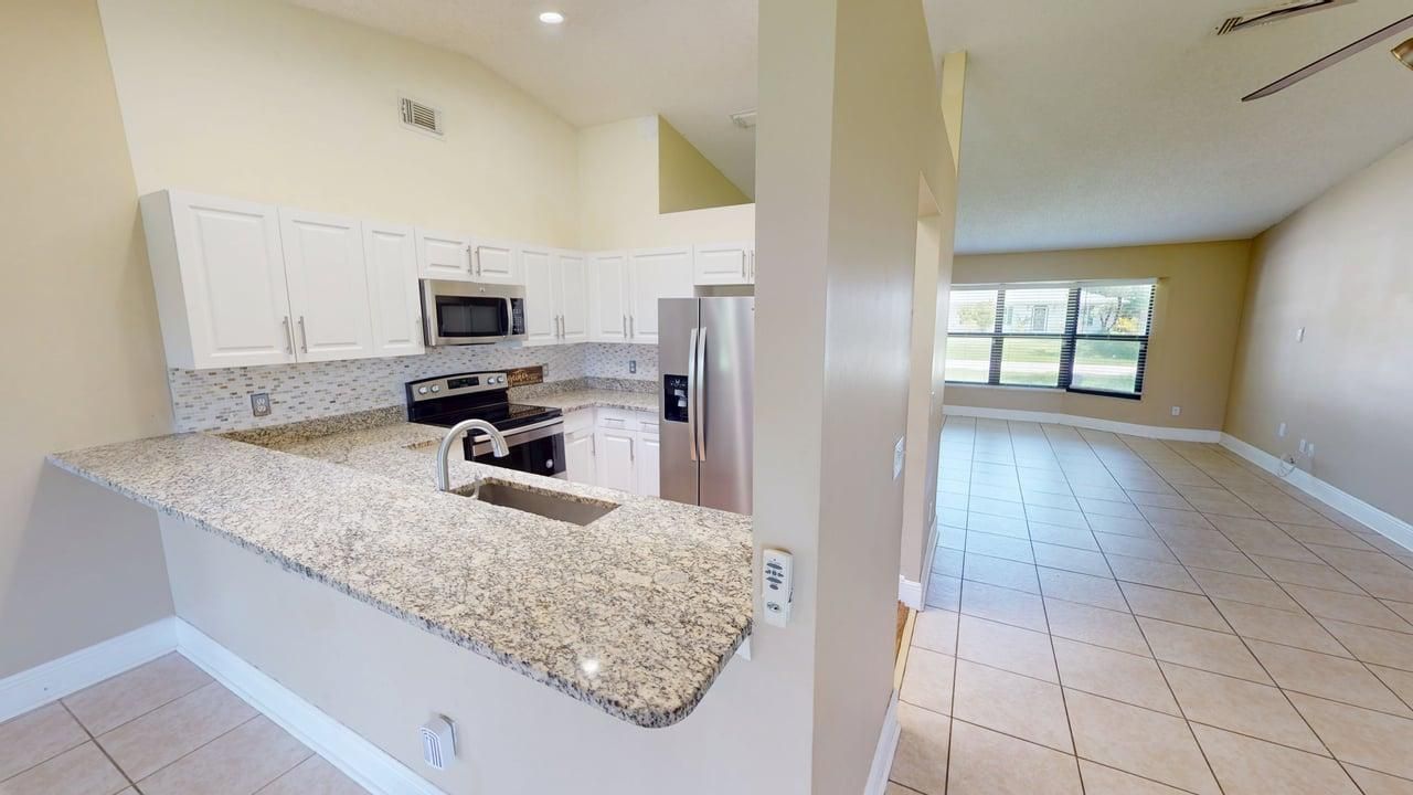 974 SE Belfast Avenue, Port Saint Lucie, FL 34983 Photo