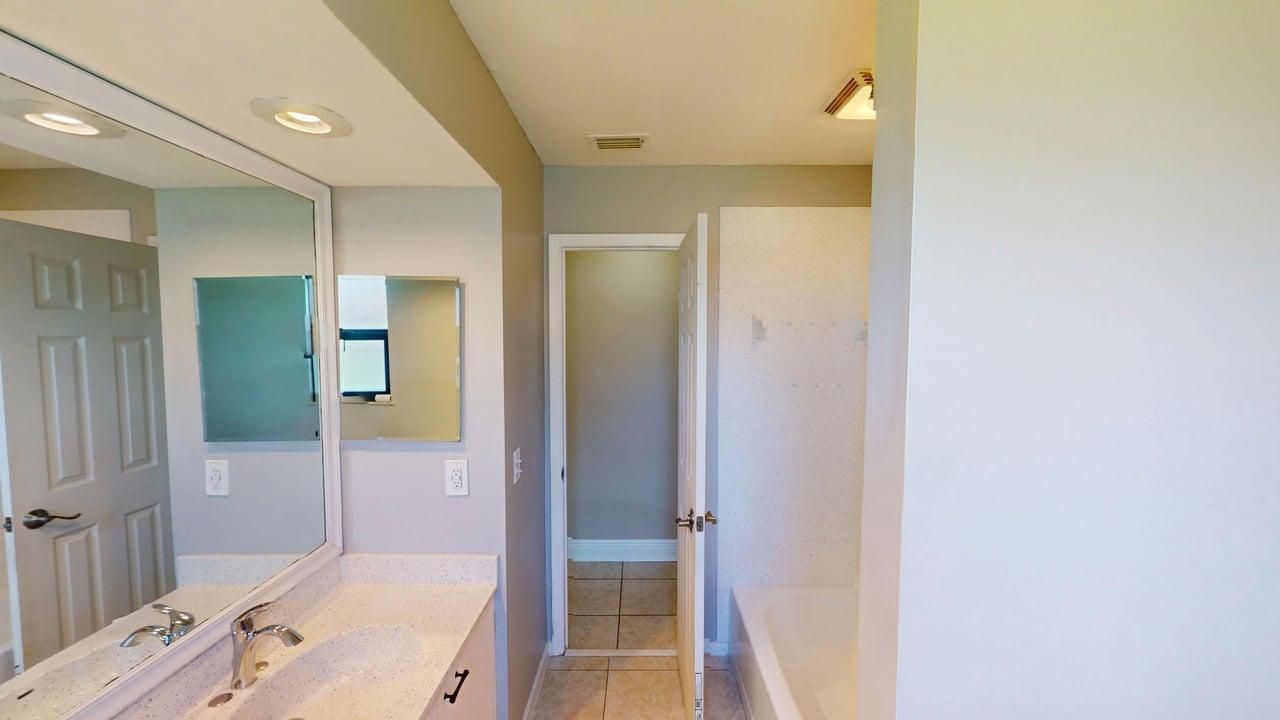 974 SE Belfast Avenue, Port Saint Lucie, FL 34983 Photo