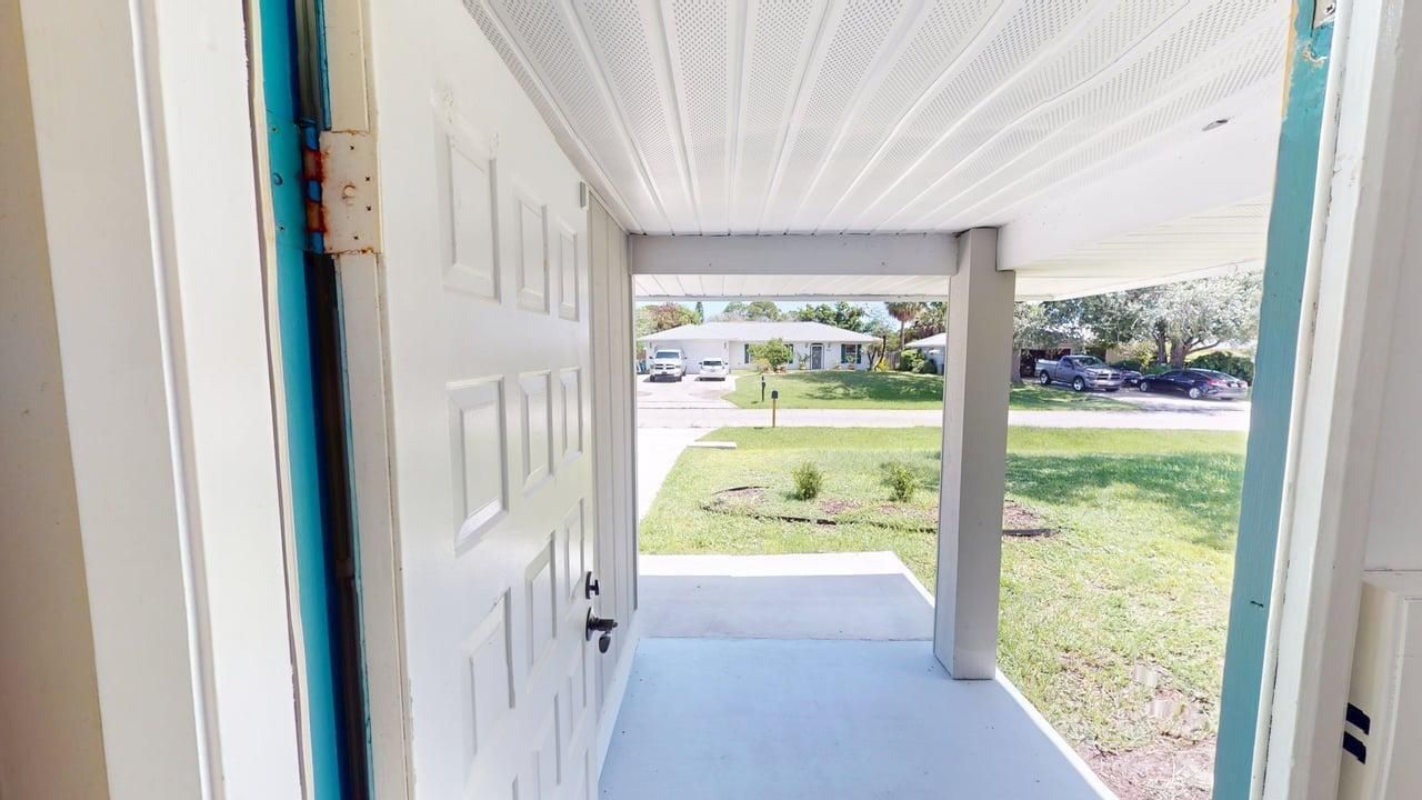 974 SE Belfast Avenue, Port Saint Lucie, FL 34983 Photo