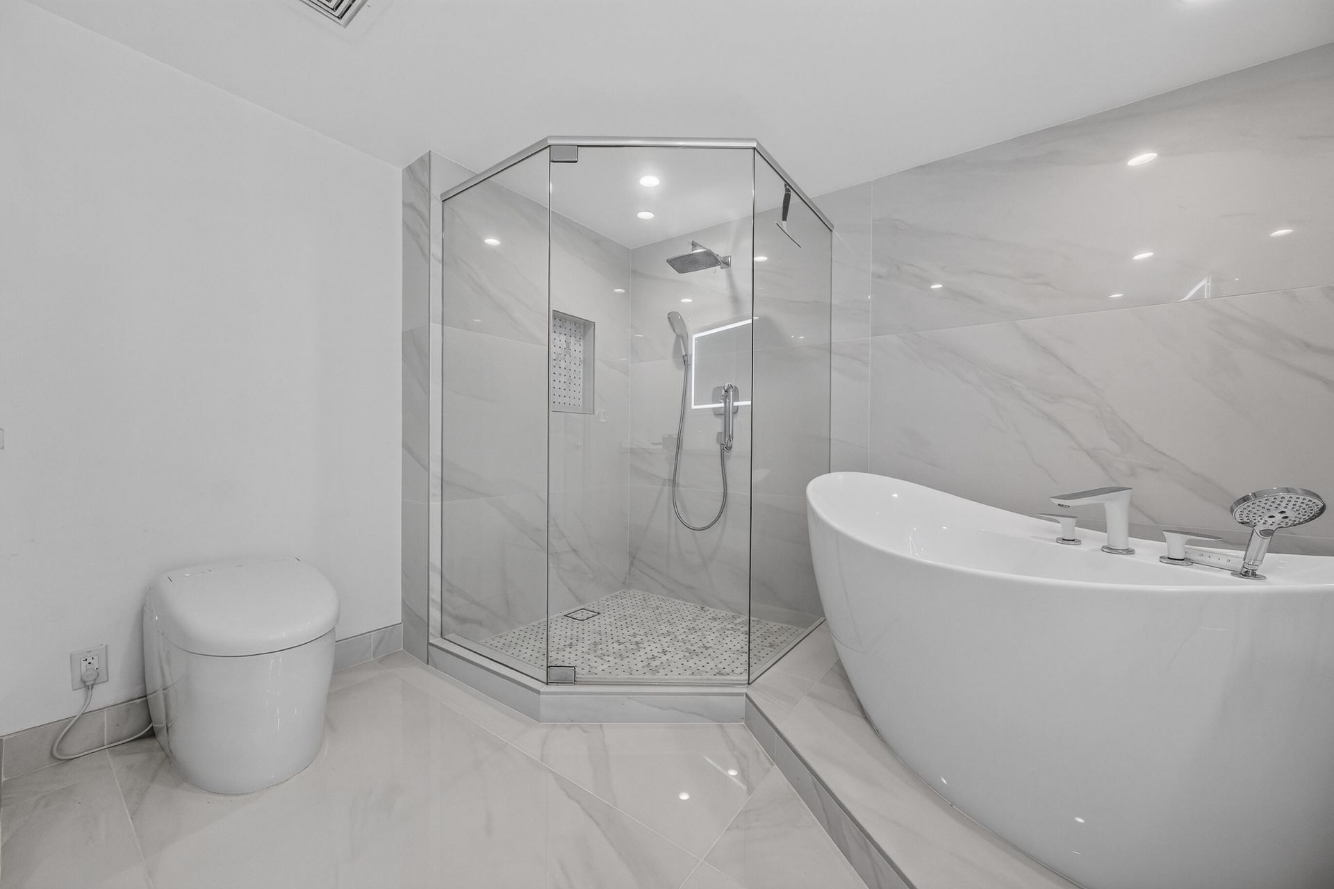 610 W Las Olas Boulevard, Unit 1118N, Fort Lauderdale, FL 33312 Photo