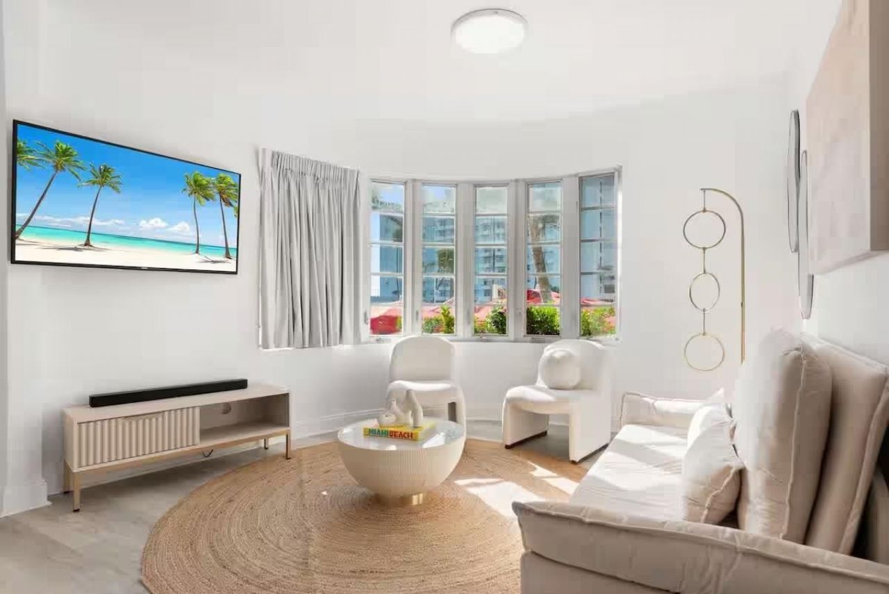 530 Ocean Drive, Miami Beach, FL 33139 Photo