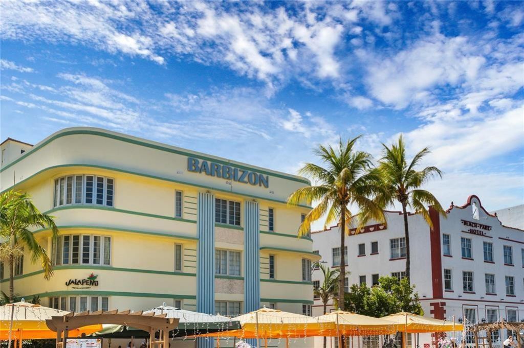 530 Ocean Drive, Miami Beach, FL 33139 Photo