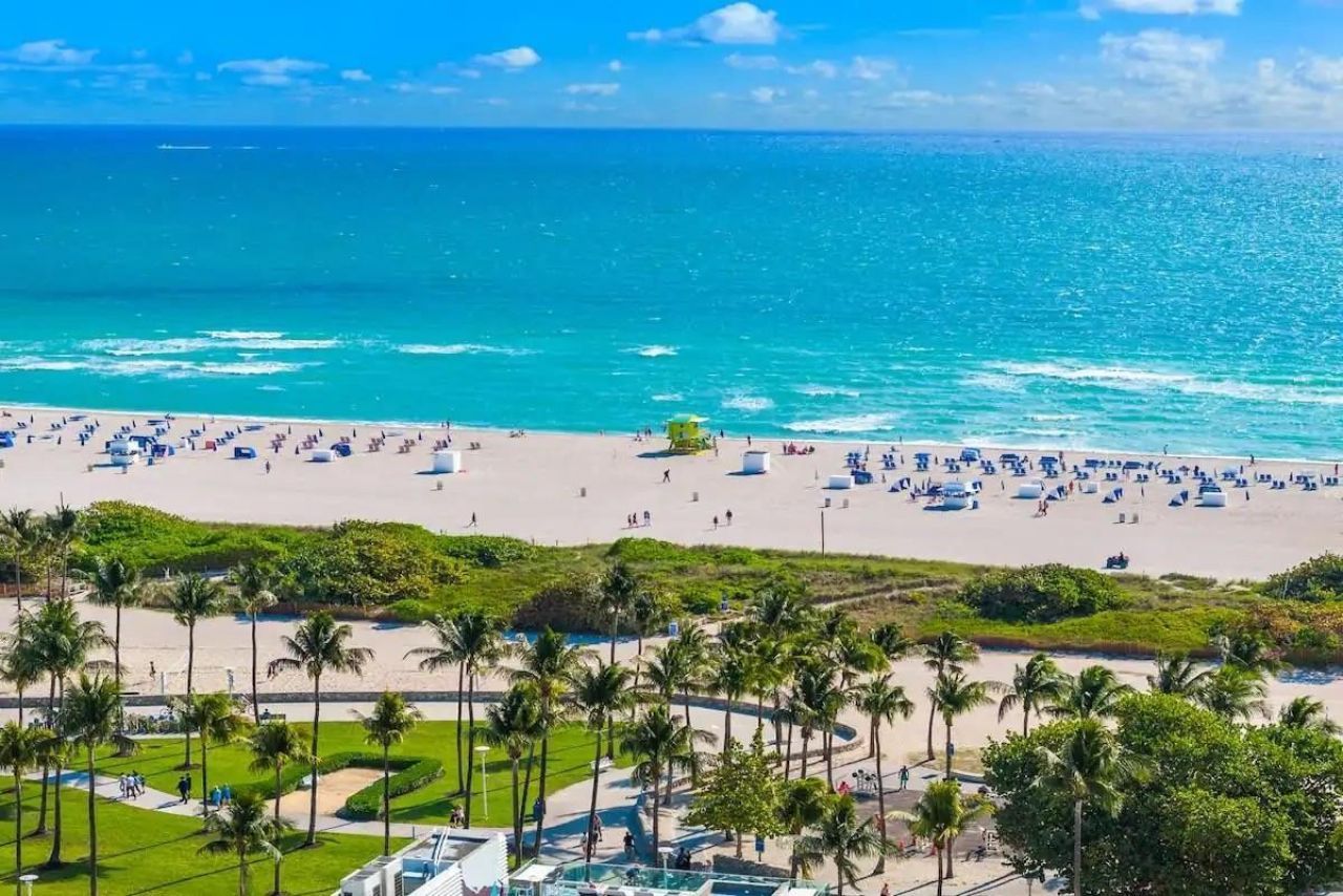 530 Ocean Drive, Miami Beach, FL 33139 Photo