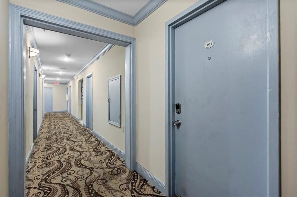 530 Ocean Drive, Miami Beach, FL 33139 Photo