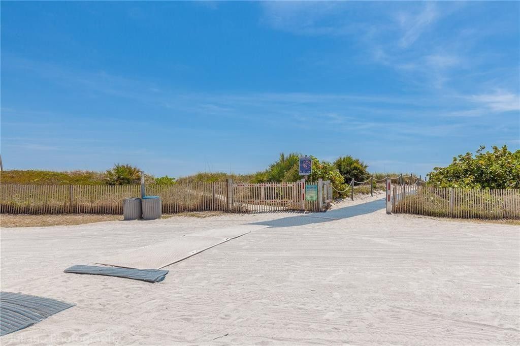530 Ocean Drive, Miami Beach, FL 33139 Photo