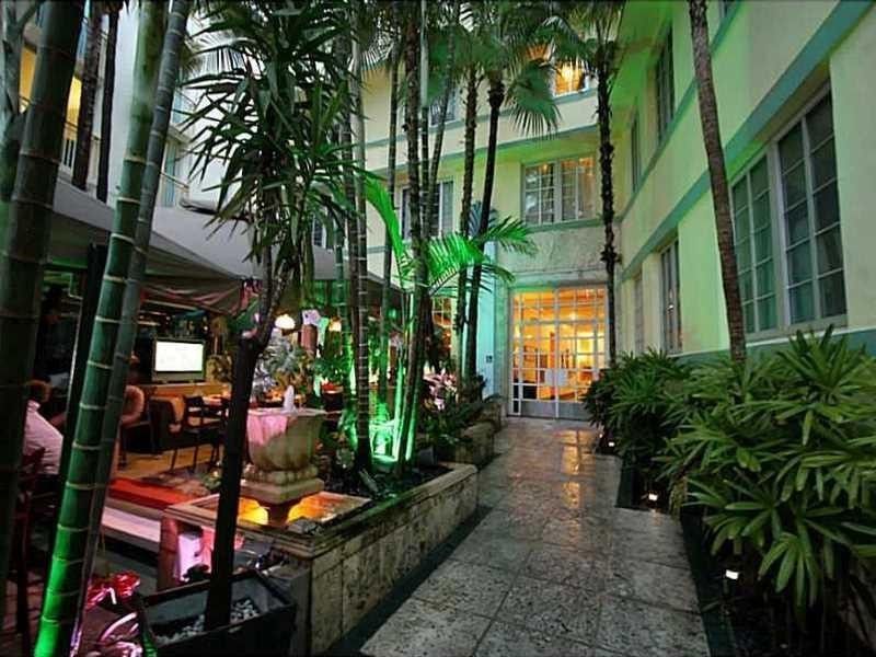 530 Ocean Drive, Miami Beach, FL 33139 Photo