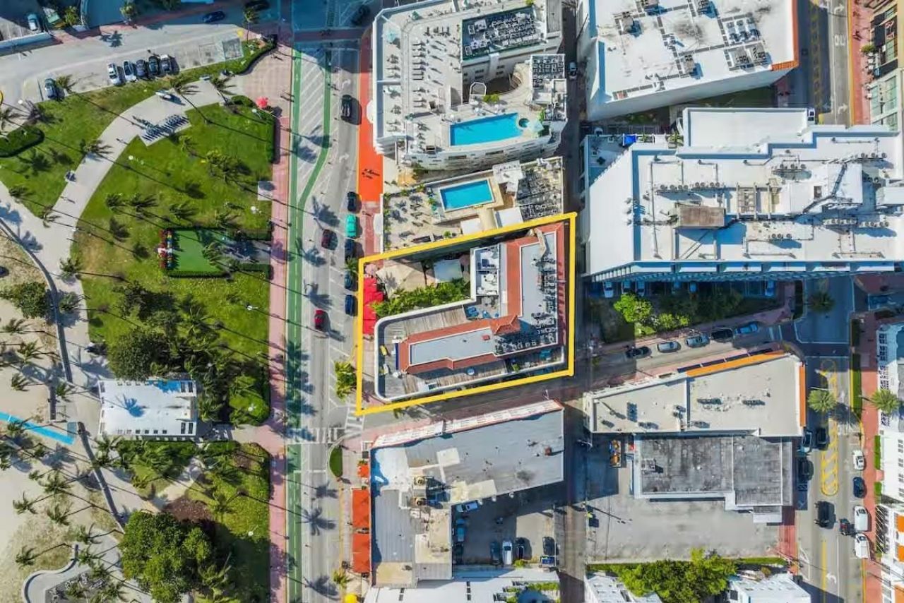 530 Ocean Drive, Miami Beach, FL 33139 Photo