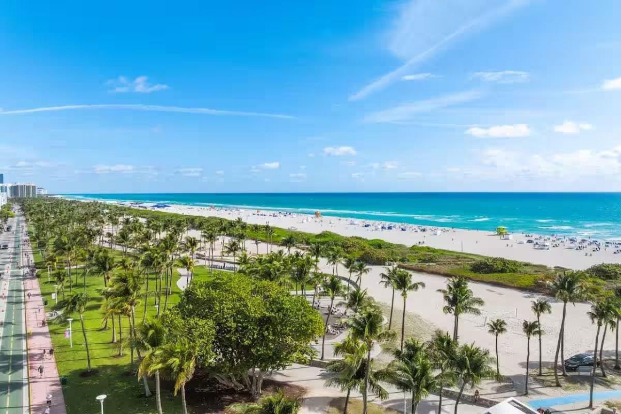 530 Ocean Drive, Miami Beach, FL 33139 Photo