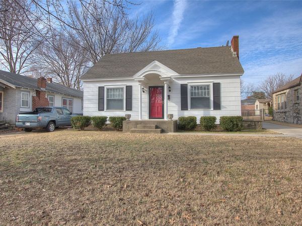 1316 S Knoxville Avenue , Tulsa, OK 74112