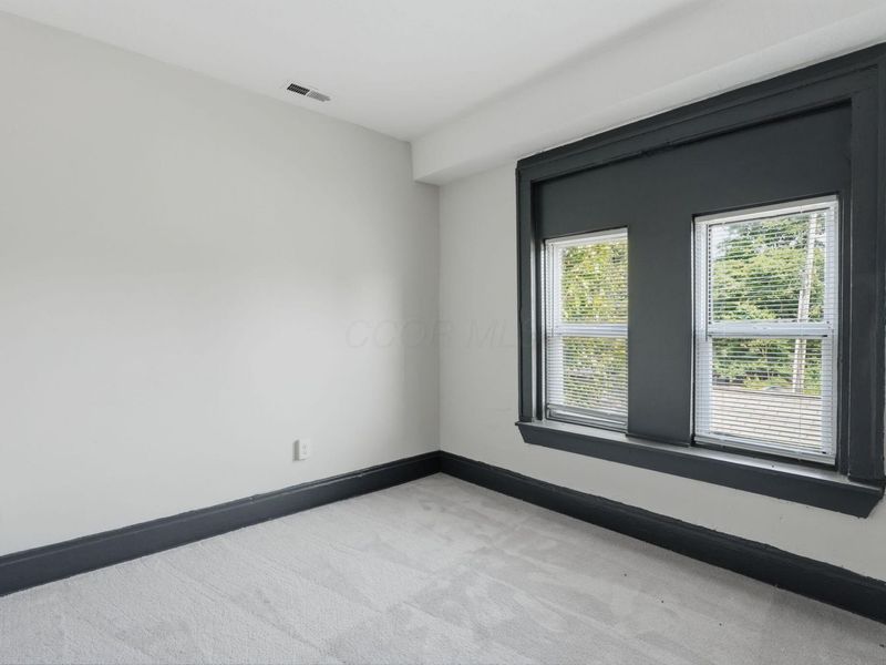 940-942 Leona Avenue , Columbus, OH 43201 Photo 17