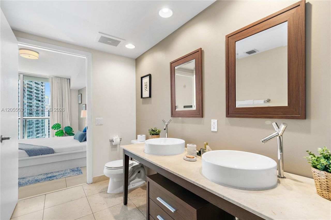 485 Brickell Ave , Unit 2306, Miami, FL 33131 Photo