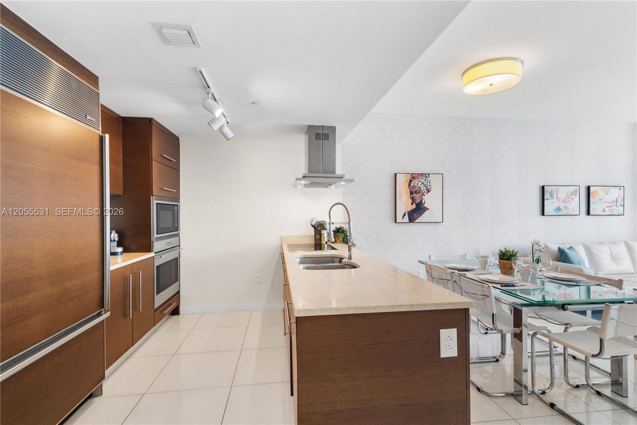 485 Brickell Ave , Unit 2306, Miami, FL 33131 Photo