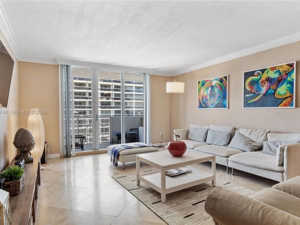 5825 Collins Ave , Unit 9C, Miami Beach, FL 33140
