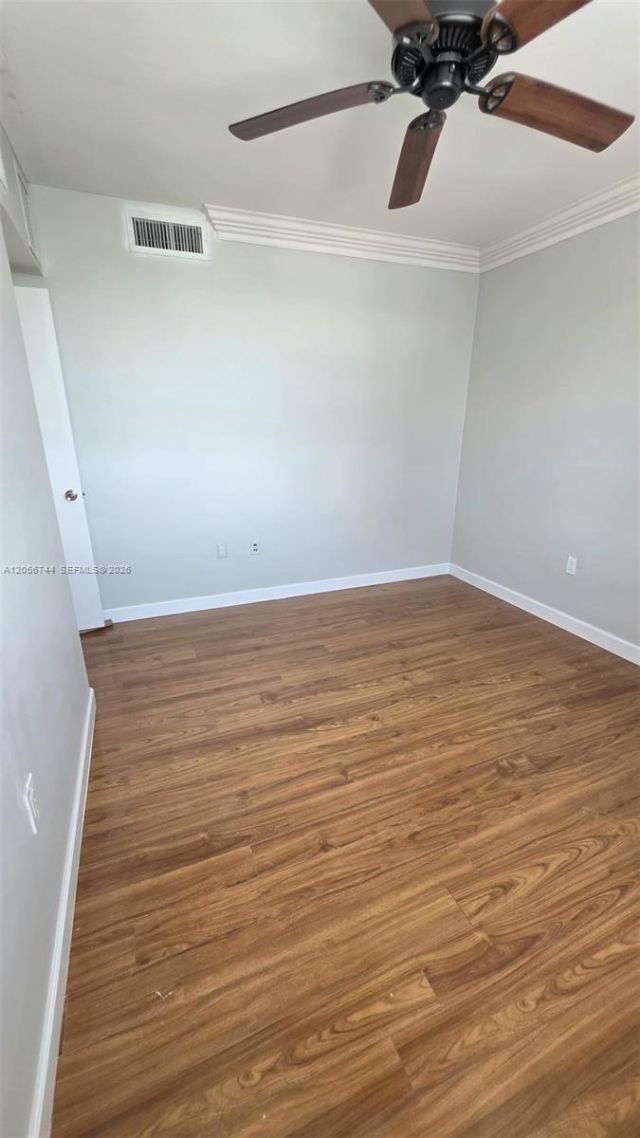 5825 Collins Ave , Unit 9C, Miami Beach, FL 33140 Photo