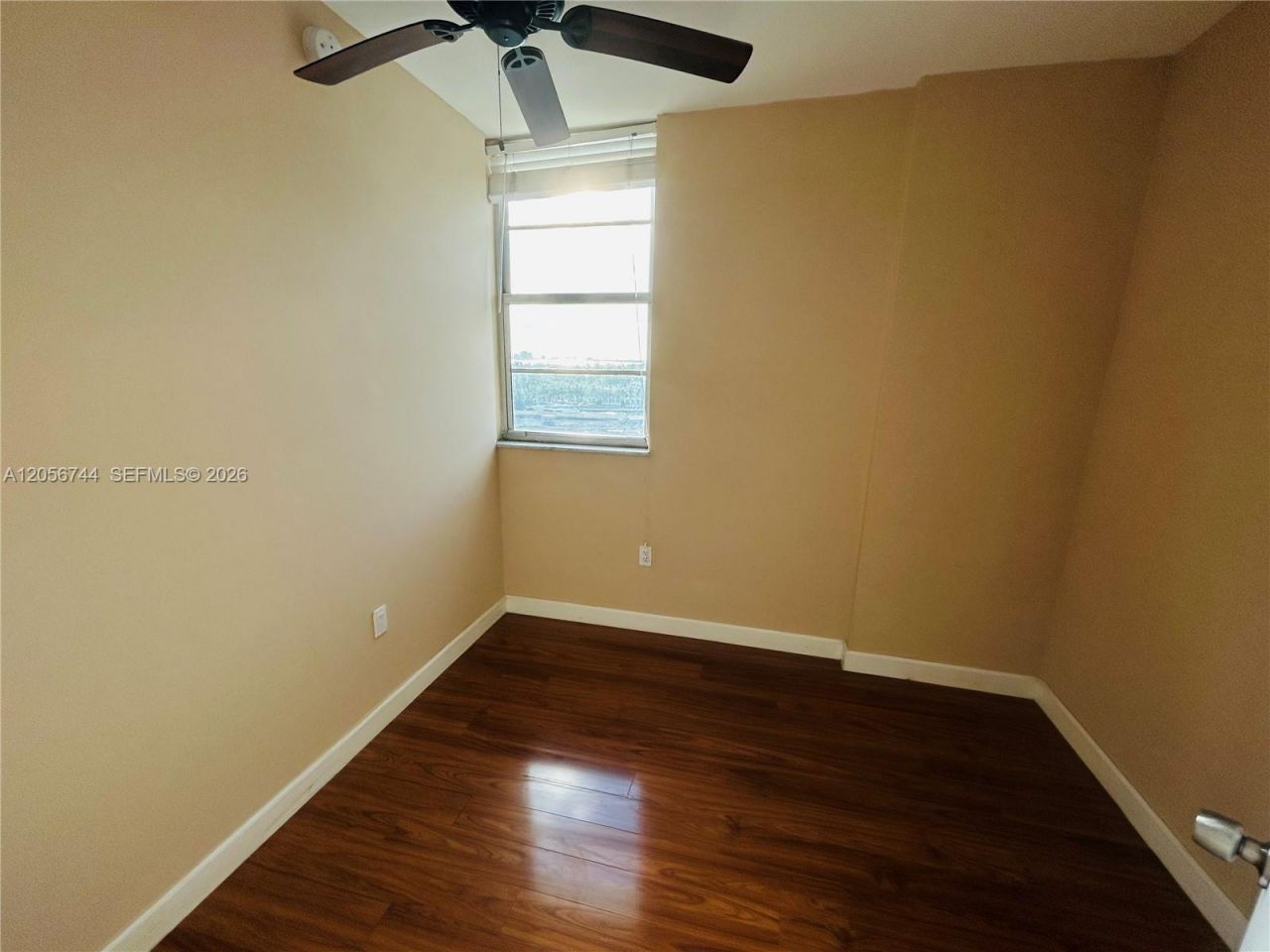 5825 Collins Ave , Unit 9C, Miami Beach, FL 33140 Photo